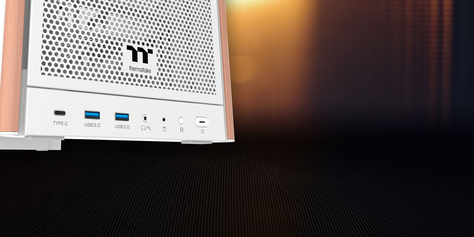https://thermaltake.azureedge.net/pub/media/wysiwyg/key3/img/s370_WS_WT/bg_6.jpg